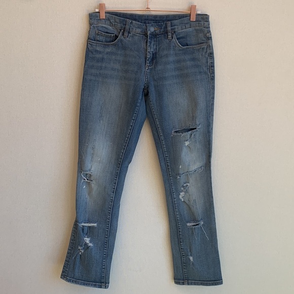 🎉HP🎉 [Blank NYC] Distressed Straight Leg Jeans • Sz 28 - Picture 1 of 11